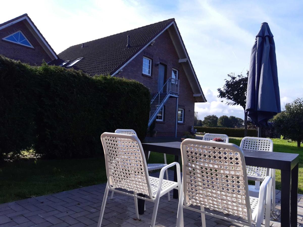 Helgas Ferienwohnung 4 Sterne Südbrookmerland Exteriör bild